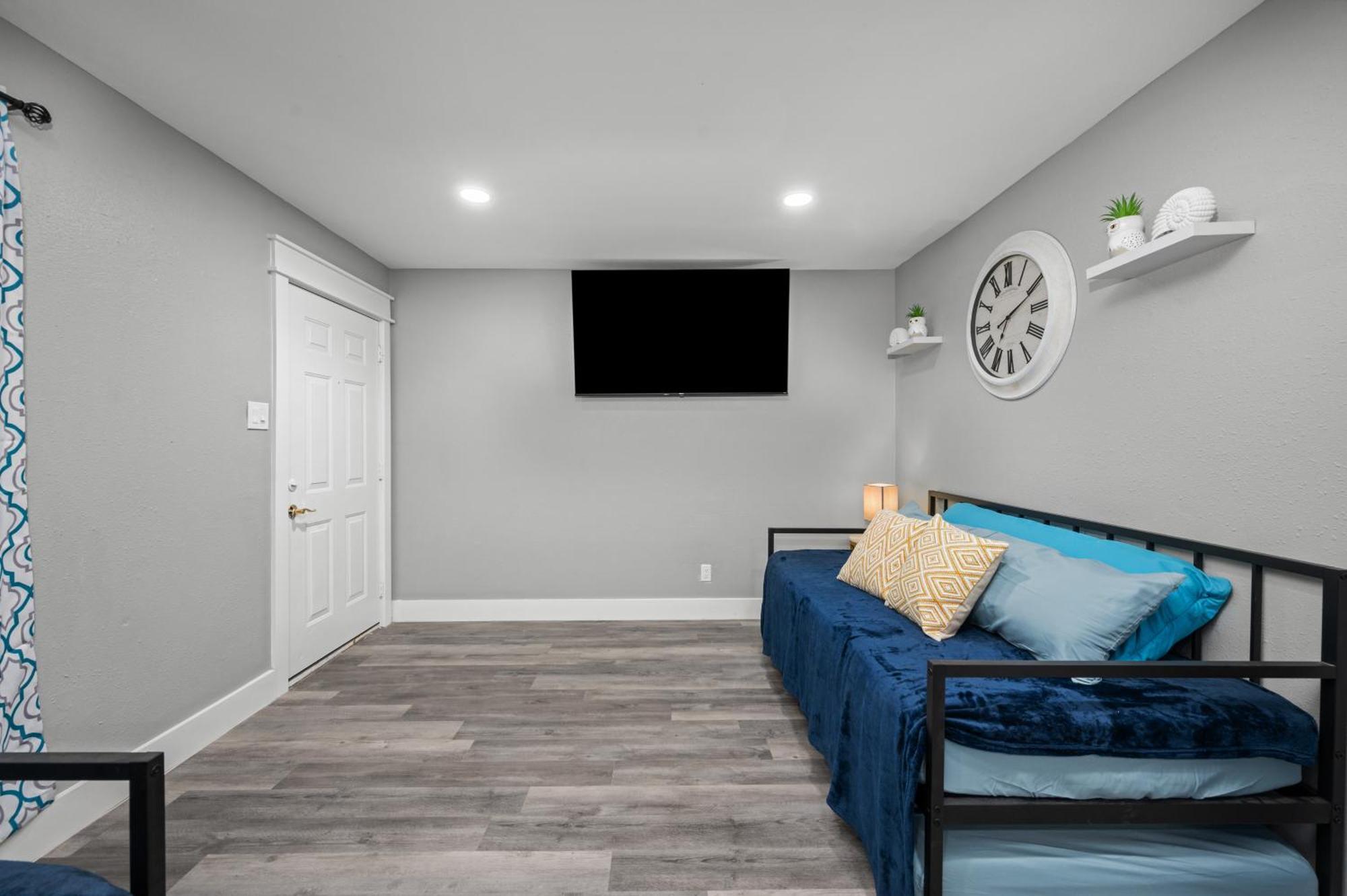 Comfortable 2Br Apt In Vibrant Houston Heights Exterior photo